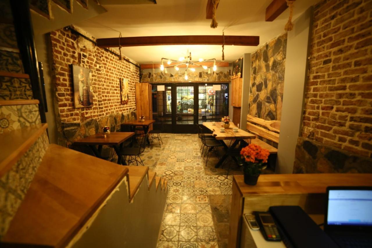 Little Ganj Suites Istanbul Bagian luar foto