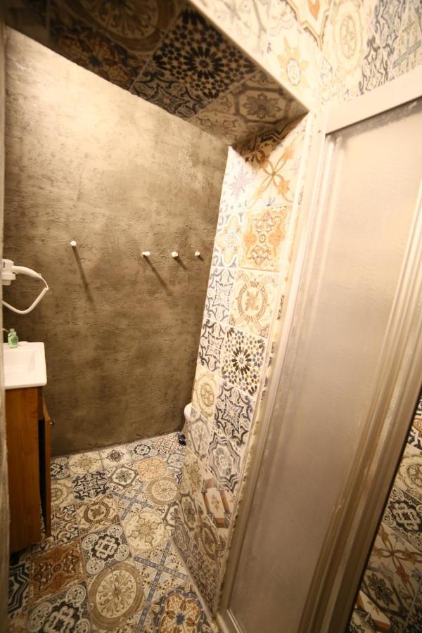 Little Ganj Suites Istanbul Bagian luar foto